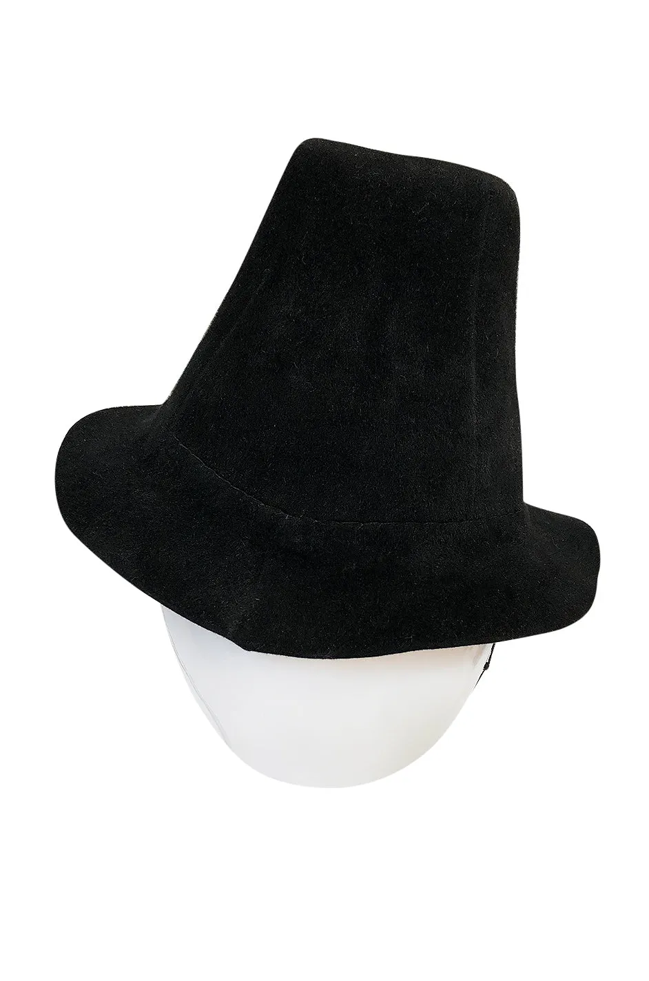 1940s Stylist Hat Salon High Set Black Felt Tilt Hat