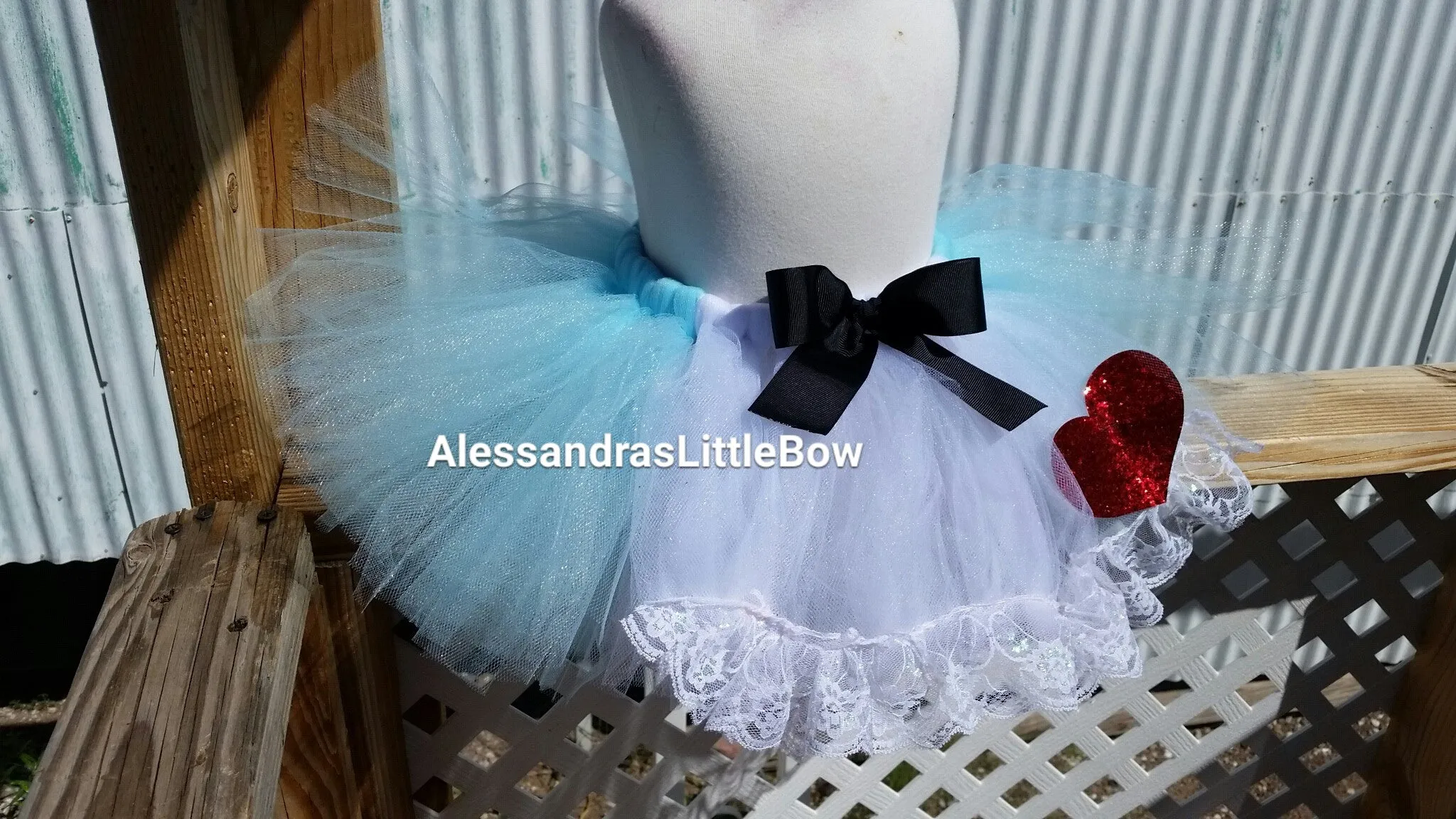 Enchanting Alice in Wonderland-Inspired Tutu Skirt for Girls