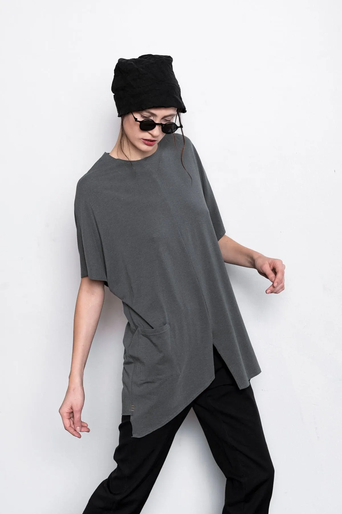 eigensinnig wien | Murdoch | Oversized Tee für Damen aus Baumwolle und Bambus in Grau