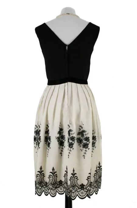 Embroidered with Scalloped skirt