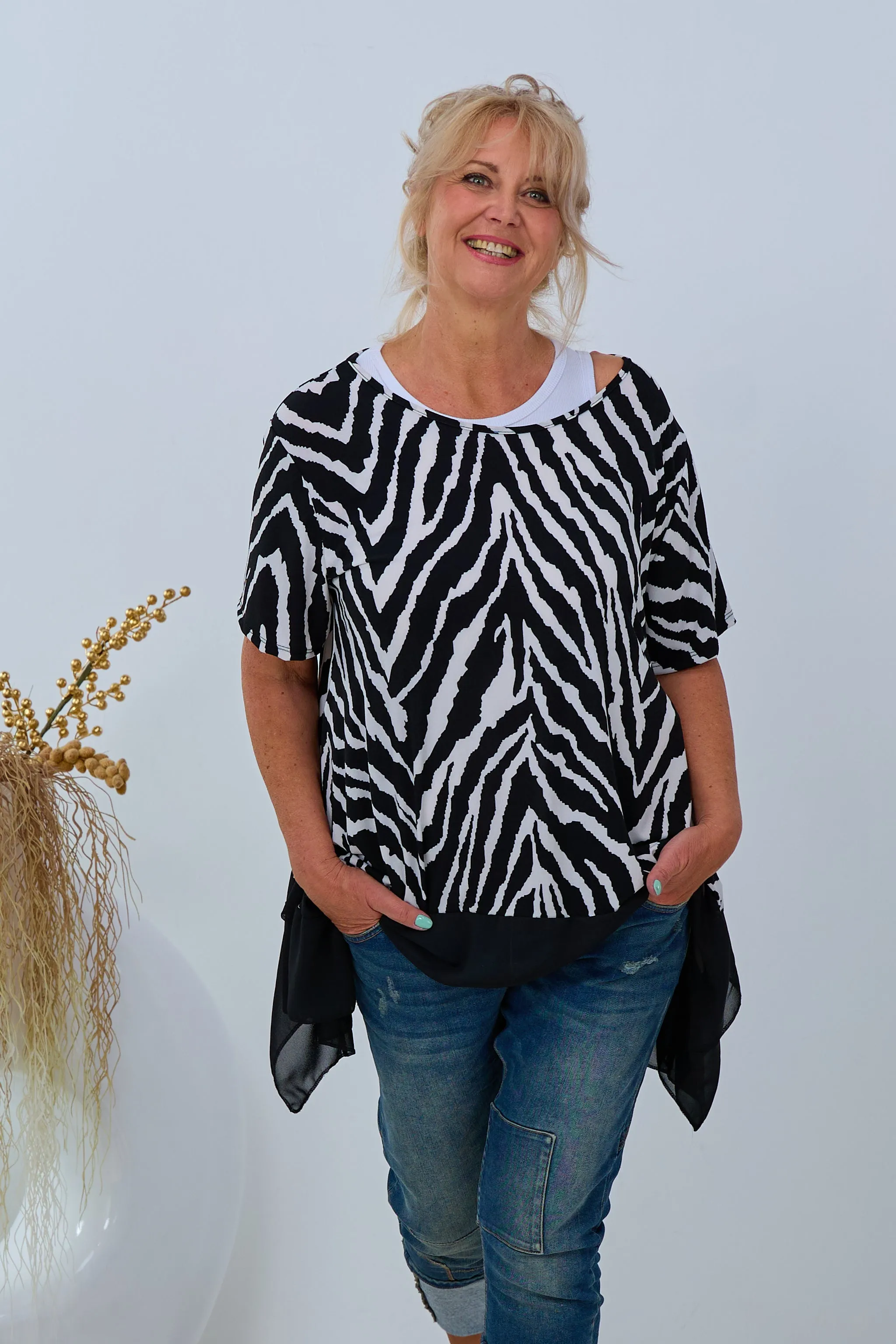 oversized Shirt mit Zebra-Muster und Bluseneinsatz, schwarz-weiß