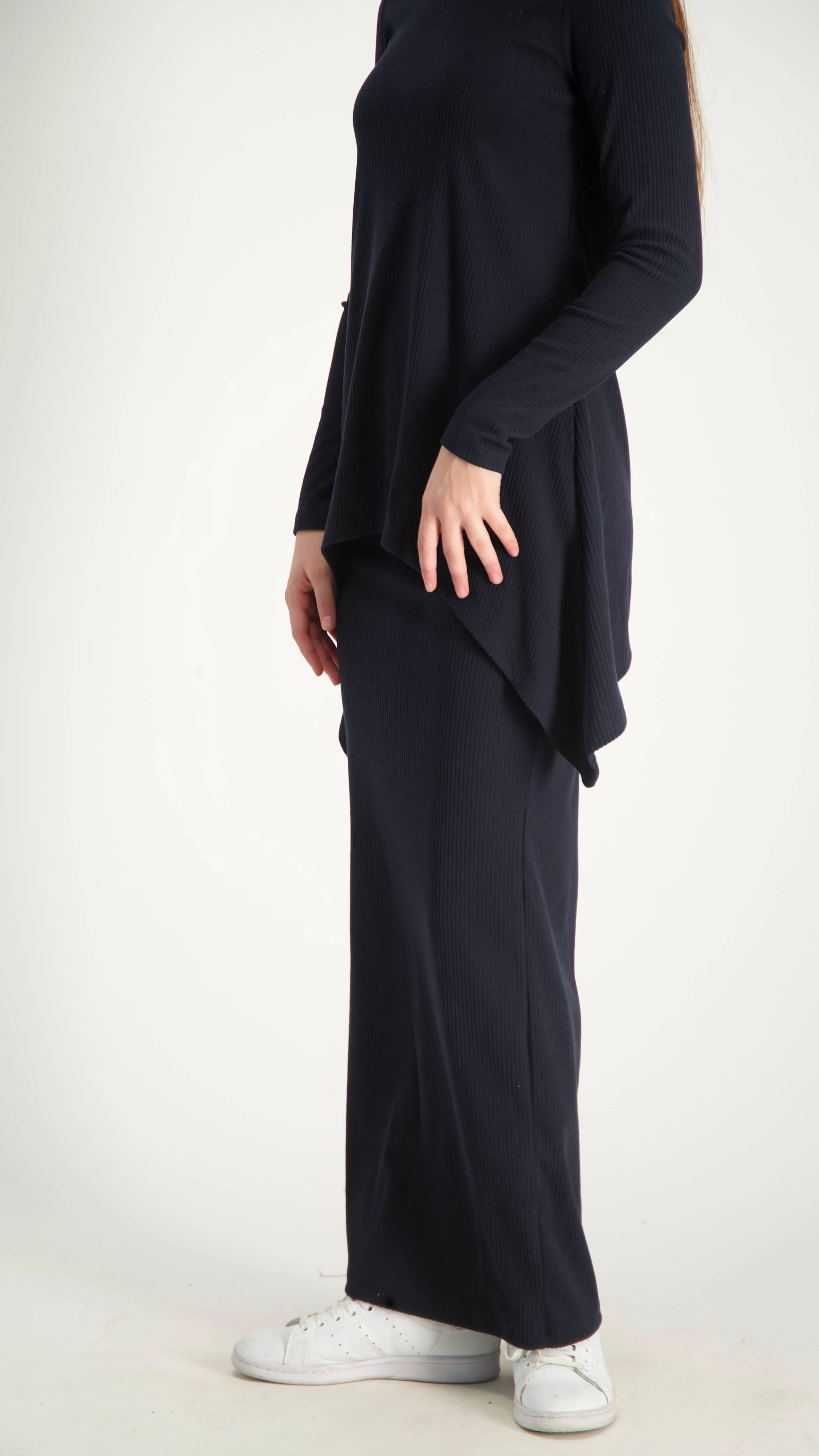 Ribbed Maxi Skirt / Navy