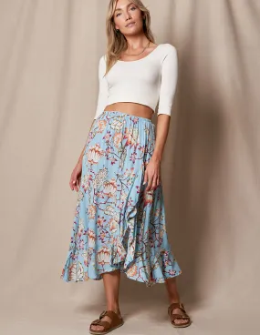 Sun-Kissed Slit Skirt Look